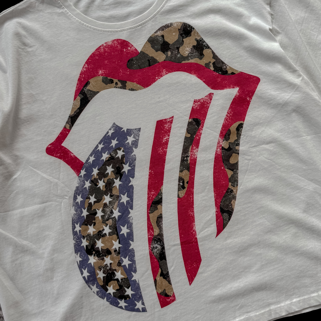 USA & Camo Lips T-shirt