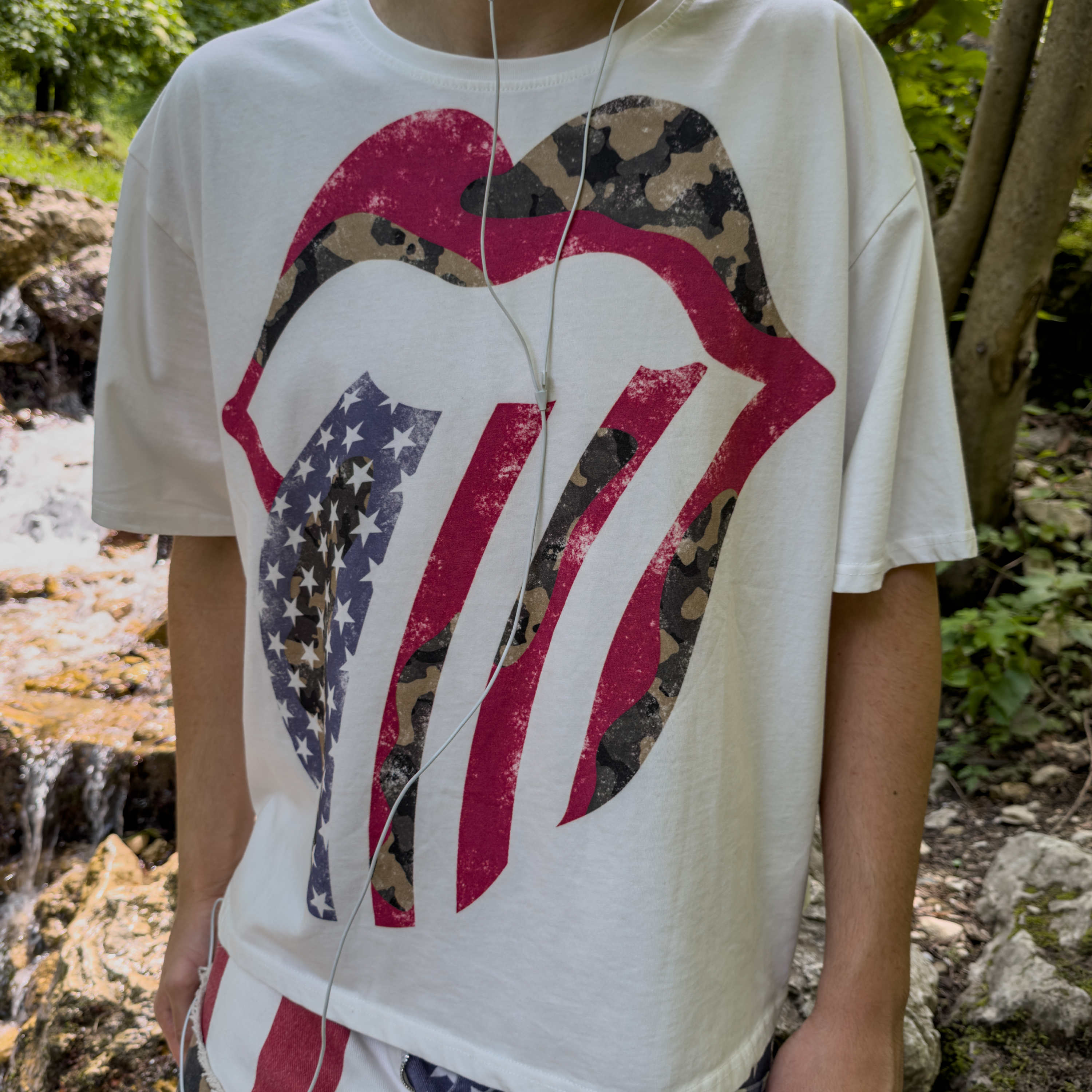 USA & Camo Lips T-shirt